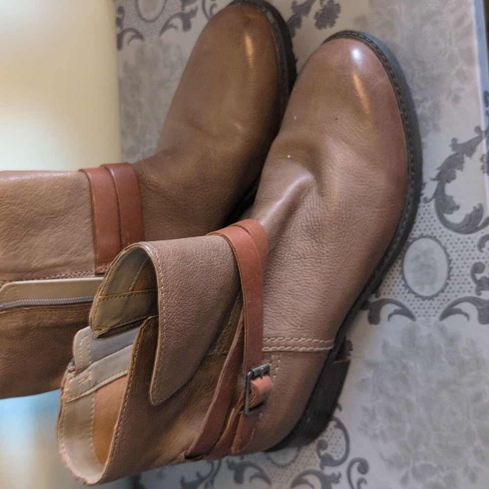 Clark's Brown Leather Boots